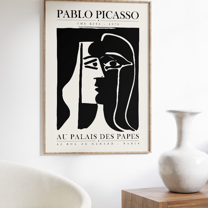 Picasso Line Drawing - The Kiss